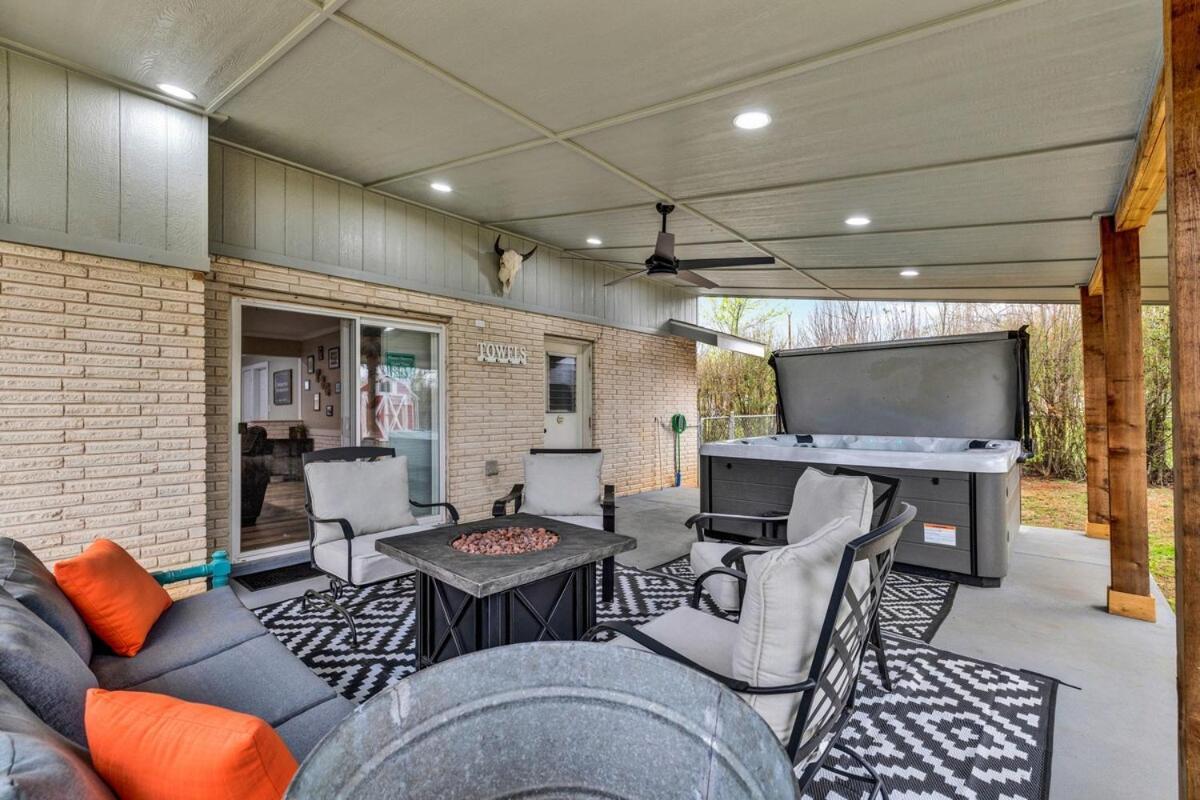 David Earl'S Shack - Hot Tub Fire Pit & Sleeps 8 Villa Fredericksburg Dış mekan fotoğraf